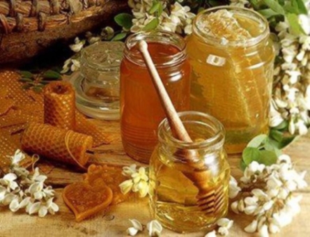 В интернет аптеке 003 Вы можете приобрести акациевый и другие виды пчелиного меда!
